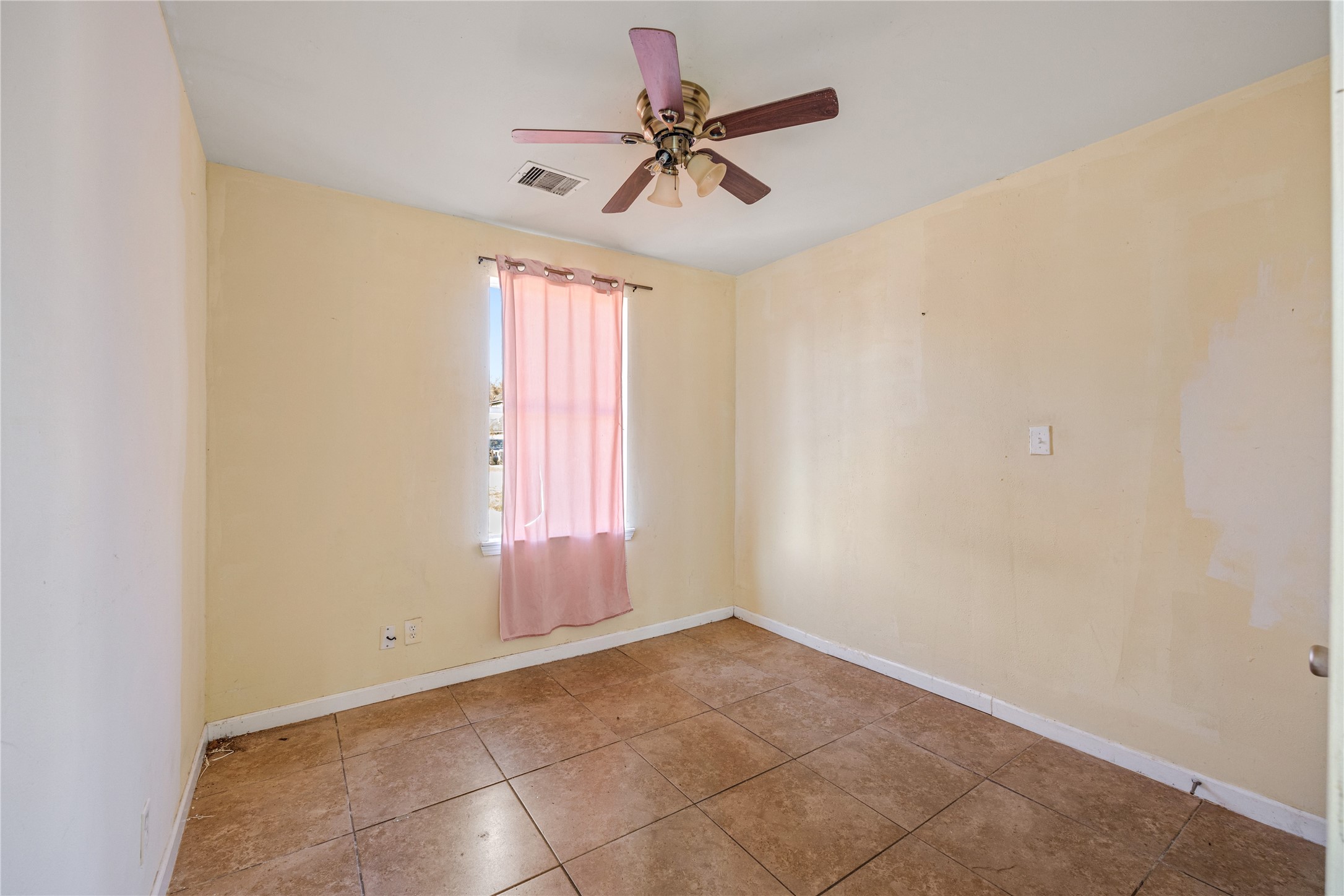 11018 Clark Road Houston, TX 77076 - Photo 20 of 25