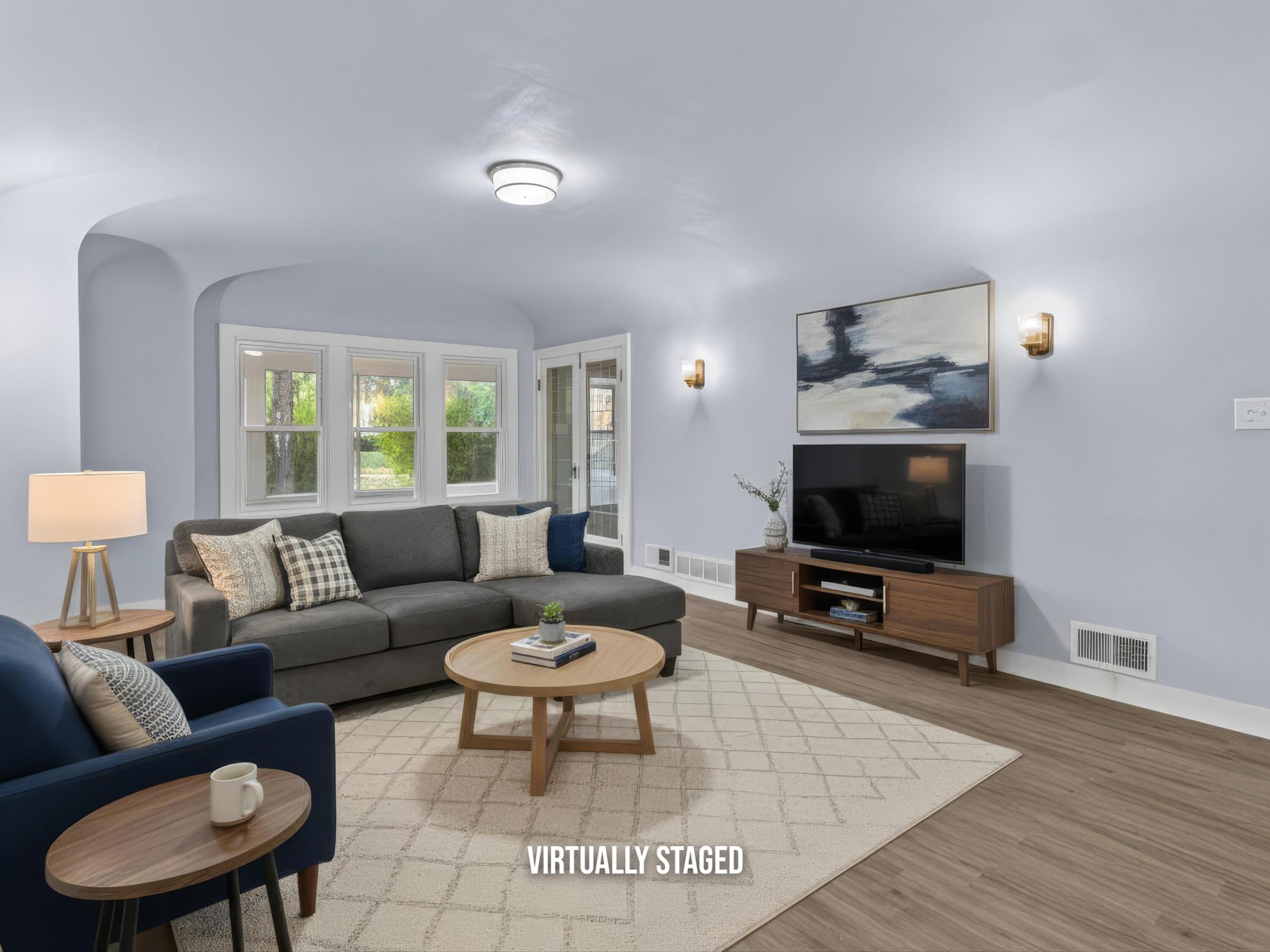 113 South 7th Avenue West Bend, WI 53095 - Photo 7 of 30 23-2660334_01574_v2