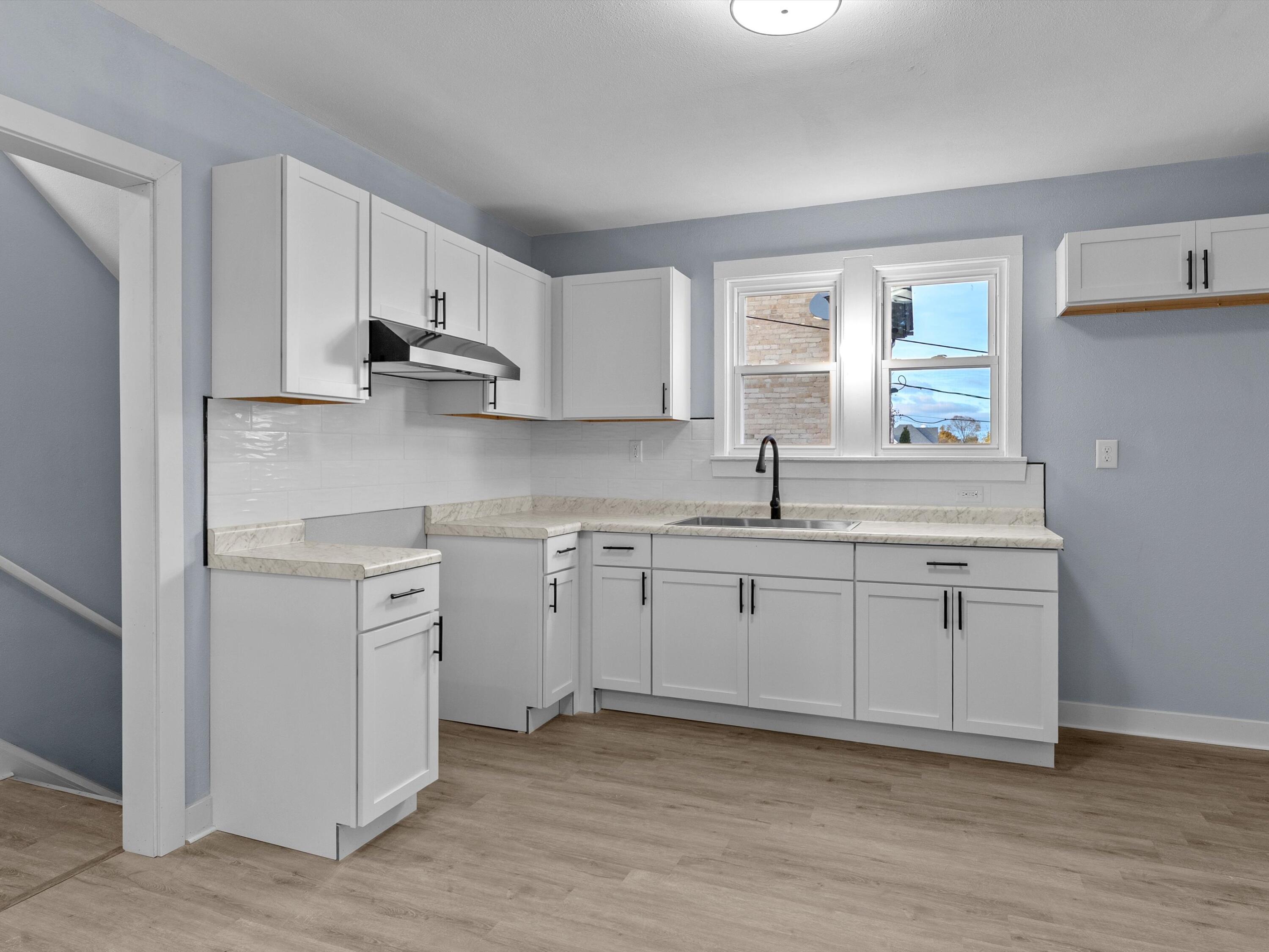 113 South 7th Avenue West Bend, WI 53095 - Photo 13 of 30 10-010_2660334_01589