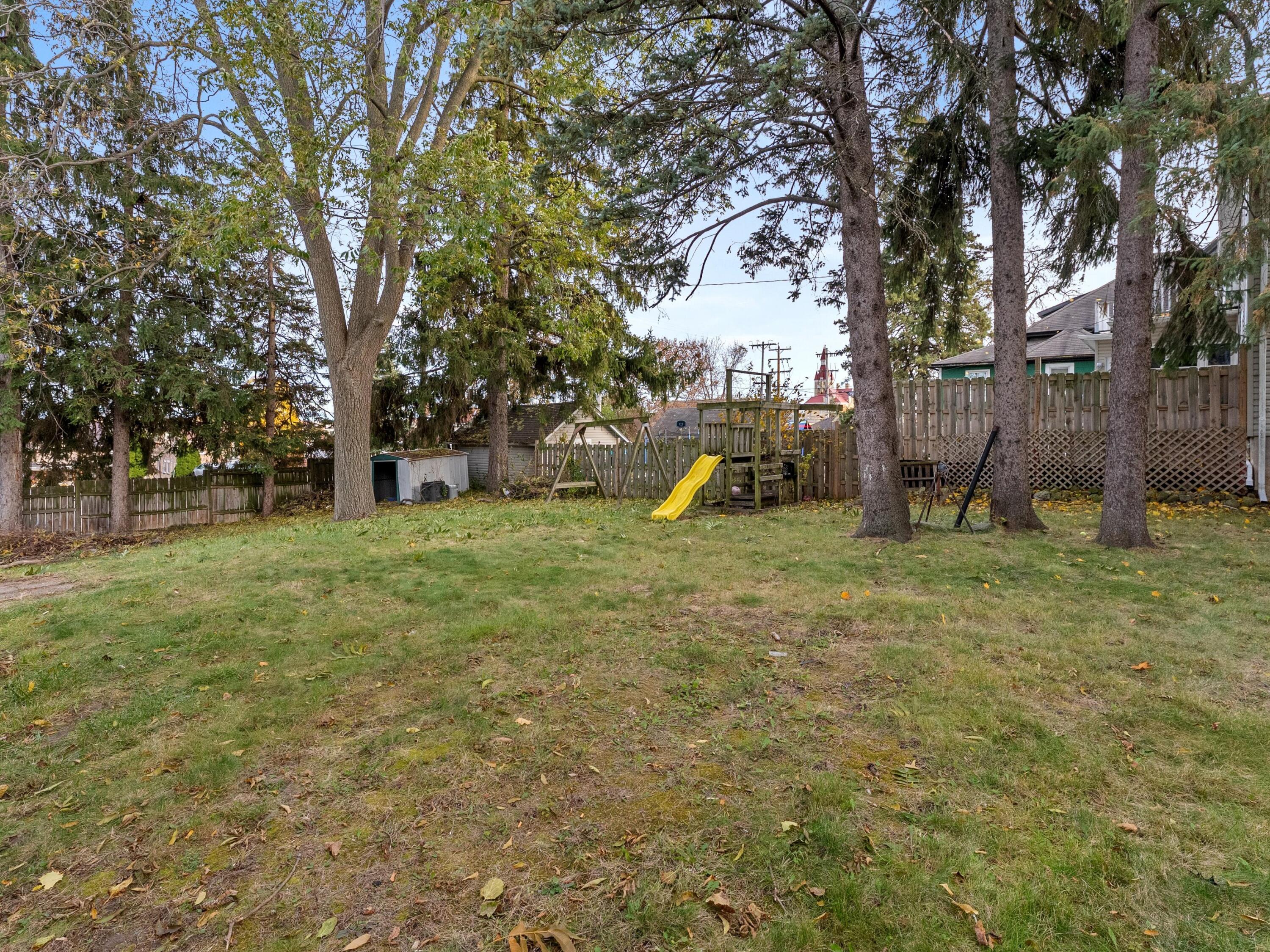 113 South 7th Avenue West Bend, WI 53095 - Photo 3 of 30 03-003_2660334_01564