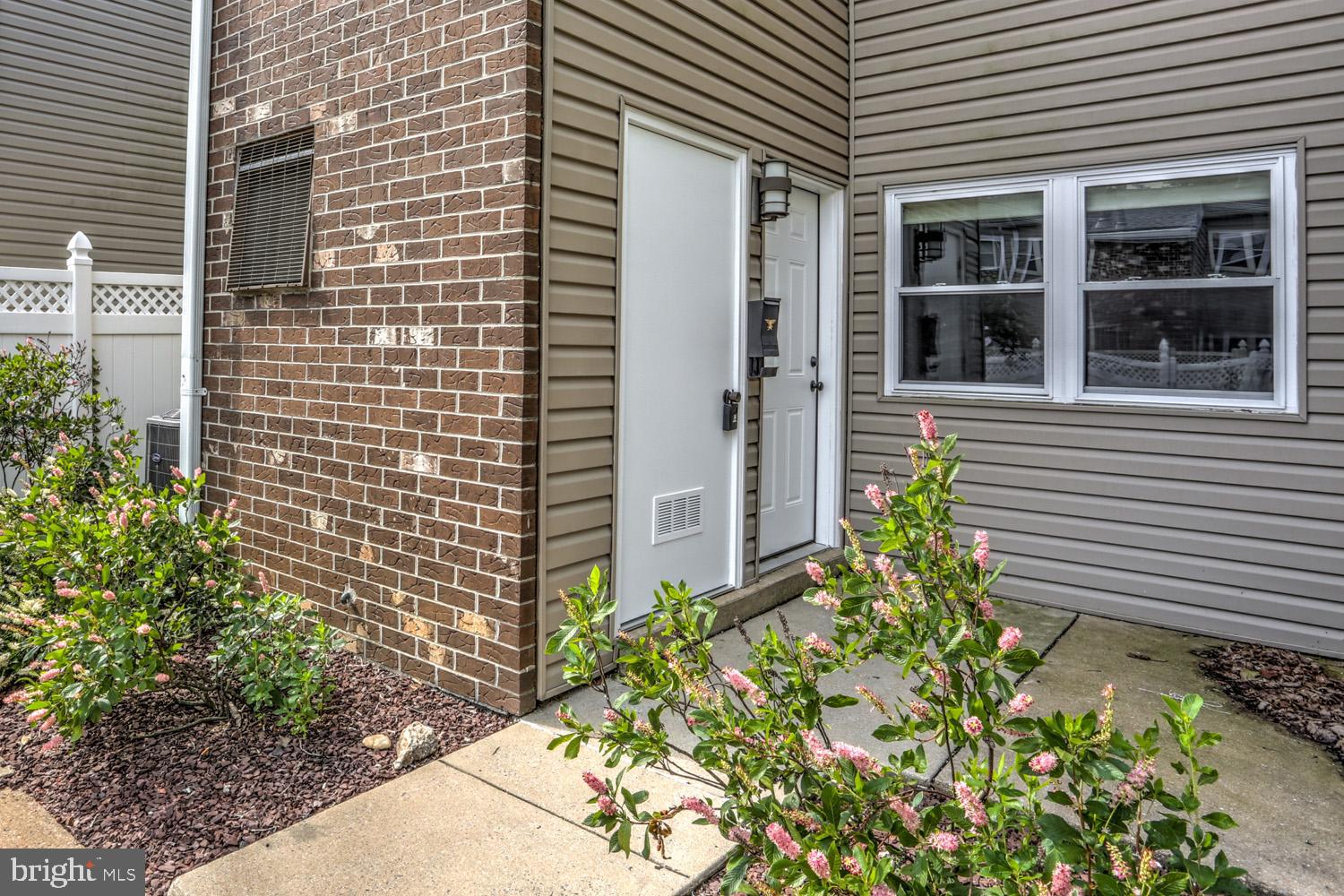 2904 State Hill Road Wyomissing, PA 19610 - Photo 23 of 28