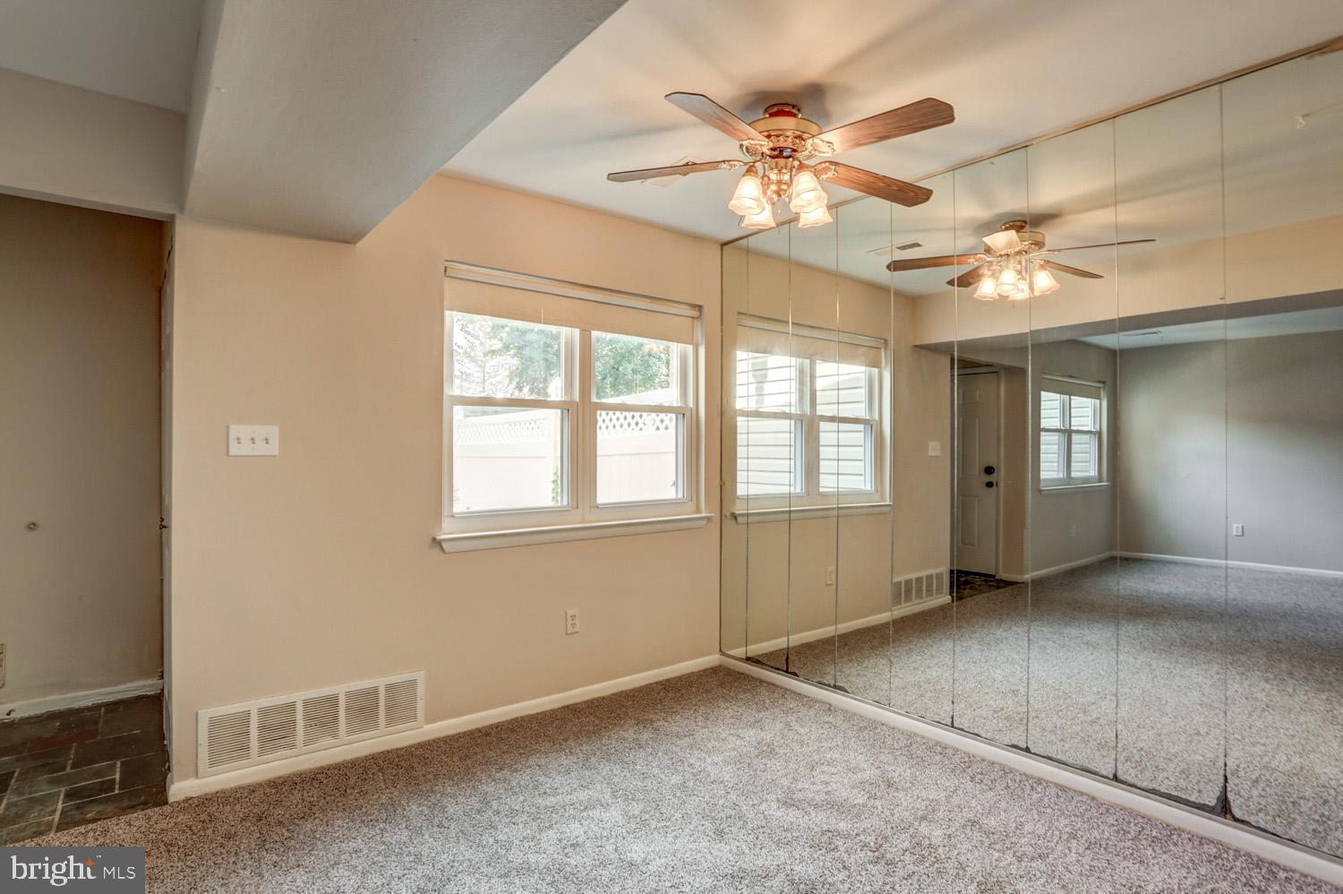 2904 State Hill Road Wyomissing, PA 19610 - Photo 7 of 28