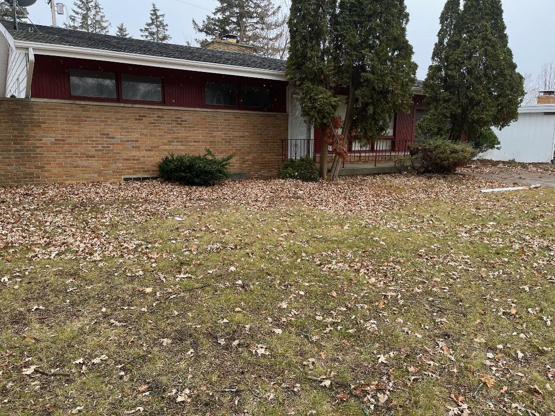 3201 Mackin Road Flint, MI 48504 - Photo 1 of 4 50098543.JPG