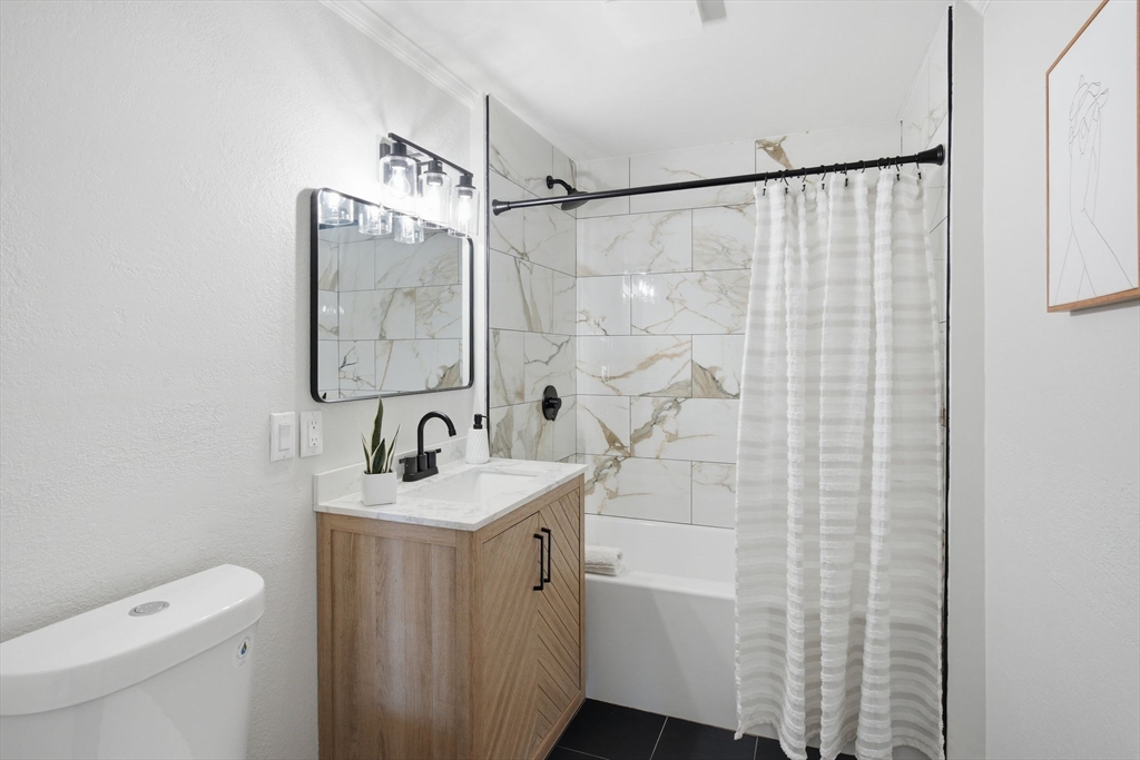 126 Windemere Street Springfield, MA 01104 - Photo 14 of 23