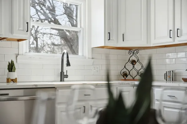 $319,900 | 126 Windemere Street, Springfield, MA 01104