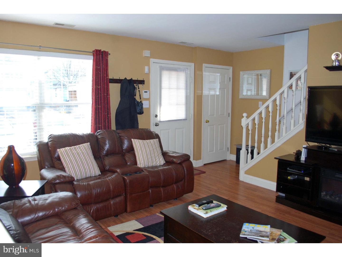 47 Millstream Road Pine Hill, NJ 08021 - Photo 3 of 13 Living Room