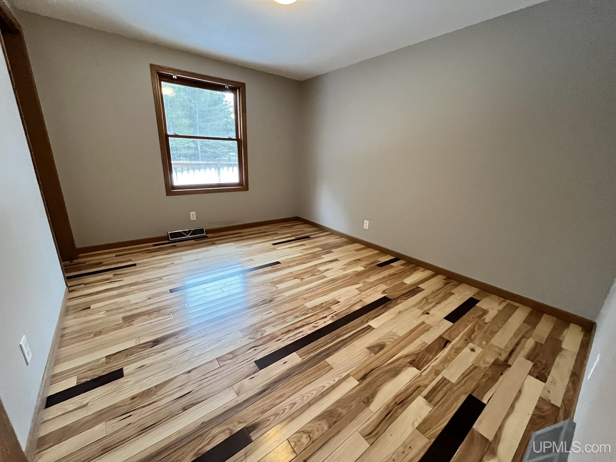 2724 Jackson Road Gulliver, MI 49840 - Photo 16 of 47