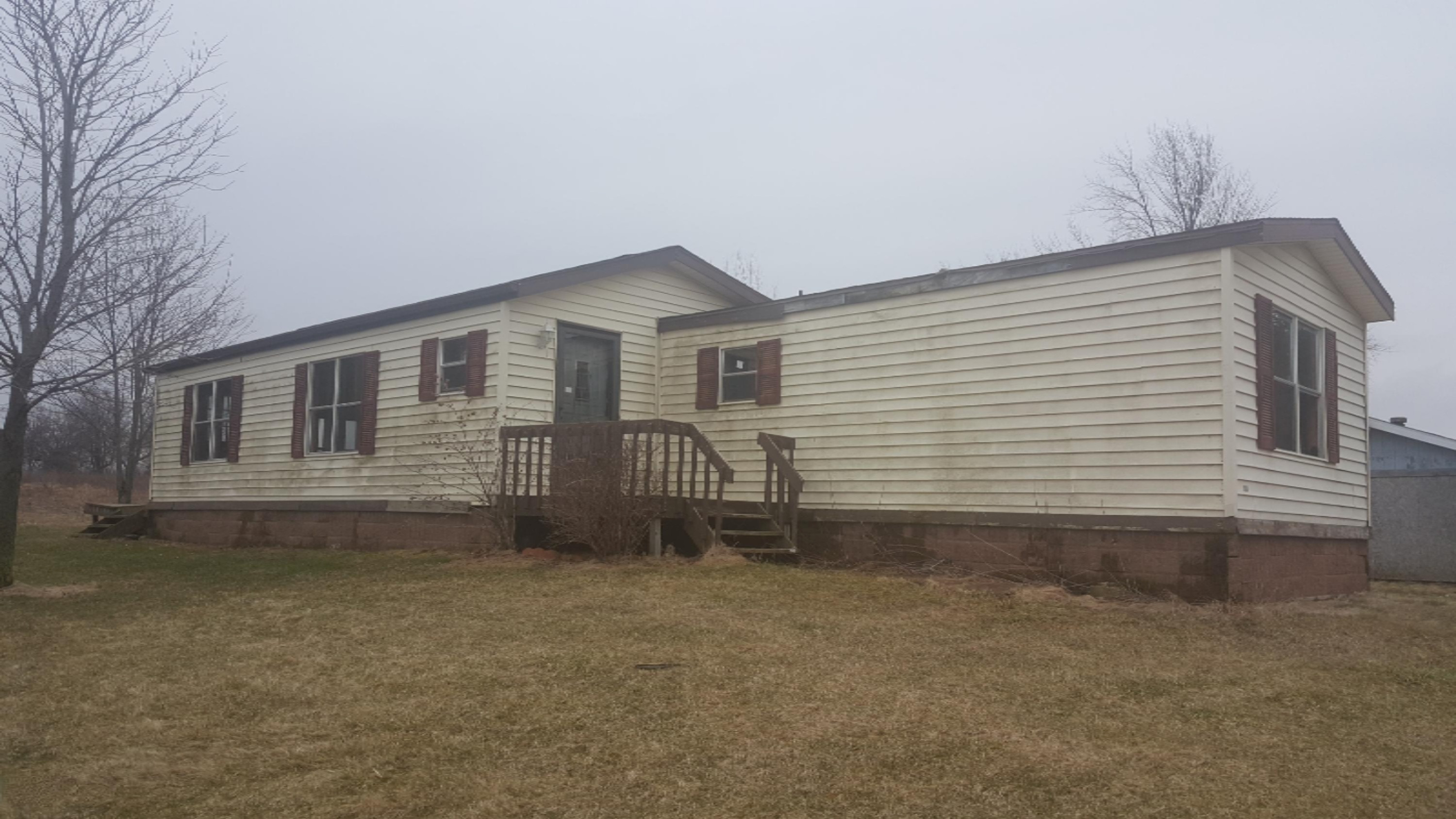 5721 Bankers Road Reading, MI 49274 - Photo 3 of 7 20170320_180355