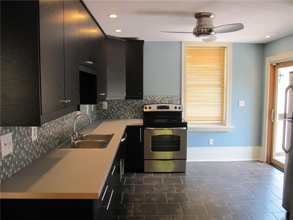 471 Oneida Street Pittsburgh, PA 15211 - Photo 14 of 30