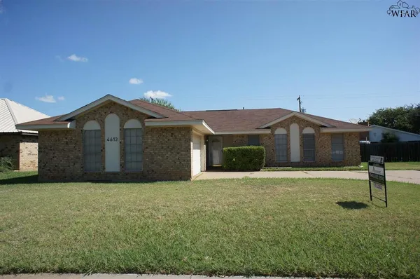 $2,150 | 4613 Spring Shadow Drive, Wichita Falls, TX 76310
