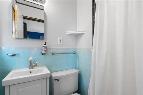 $299,000 | 611 East 90th Street, Kansas City, MO 64131