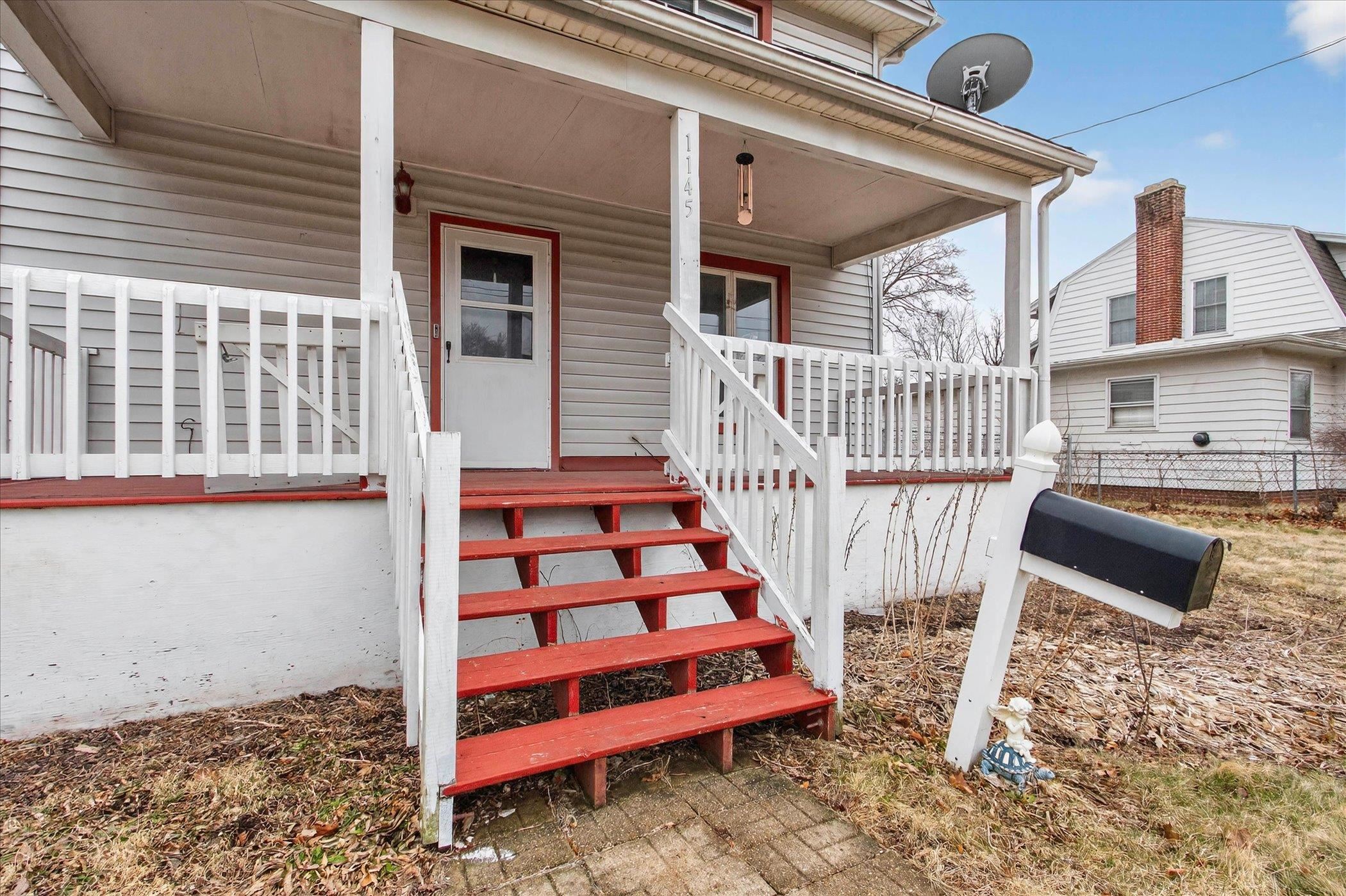 1145 Prairie Avenue Beloit, WI 53511 - Photo 8 of 45