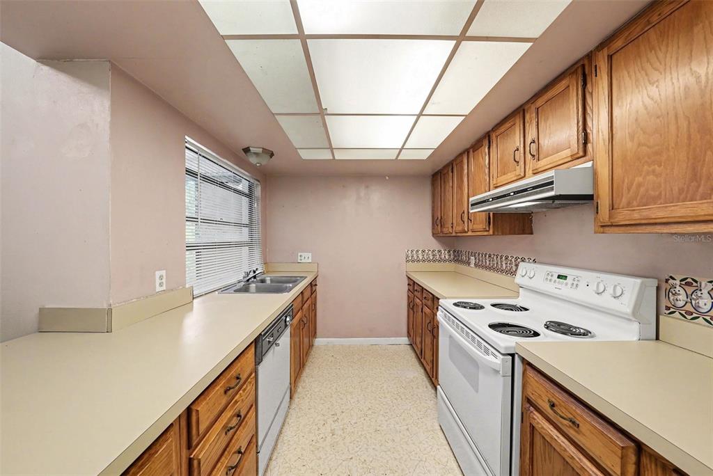 7104 Kirsch Court, Unit 1 New Port Richey, FL 34653 - Photo 14 of 31