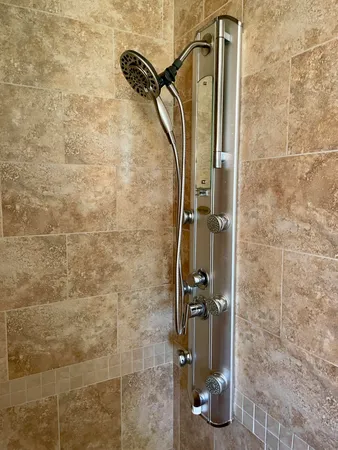 $2,200 | 101 North Lakeside Drive, Unit 1, Lake Worth Beach, FL 33460