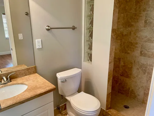 $2,200 | 101 North Lakeside Drive, Unit 1, Lake Worth Beach, FL 33460