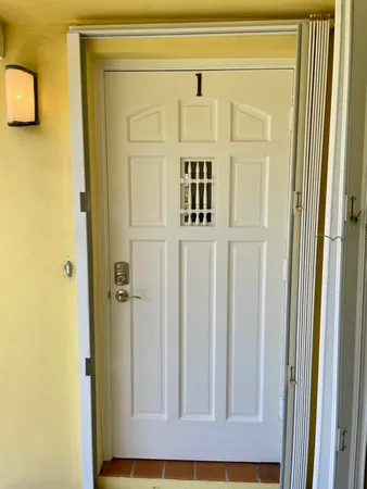 $2,200 | 101 North Lakeside Drive, Unit 1, Lake Worth Beach, FL 33460