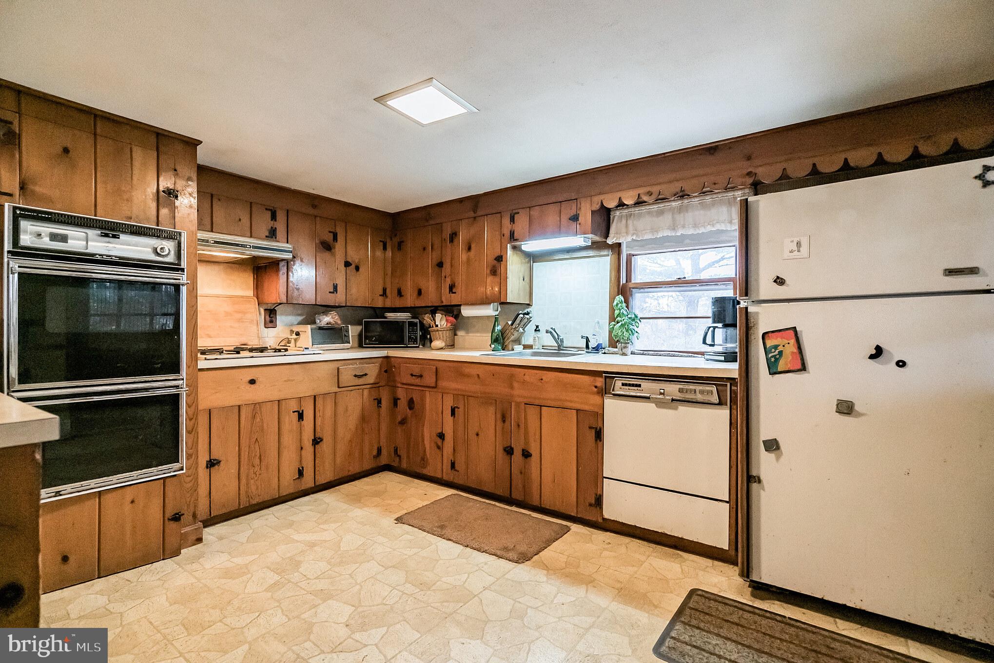 5599 Stump Road Pipersville, PA 18947 - Photo 6 of 30 Gallery Image 6