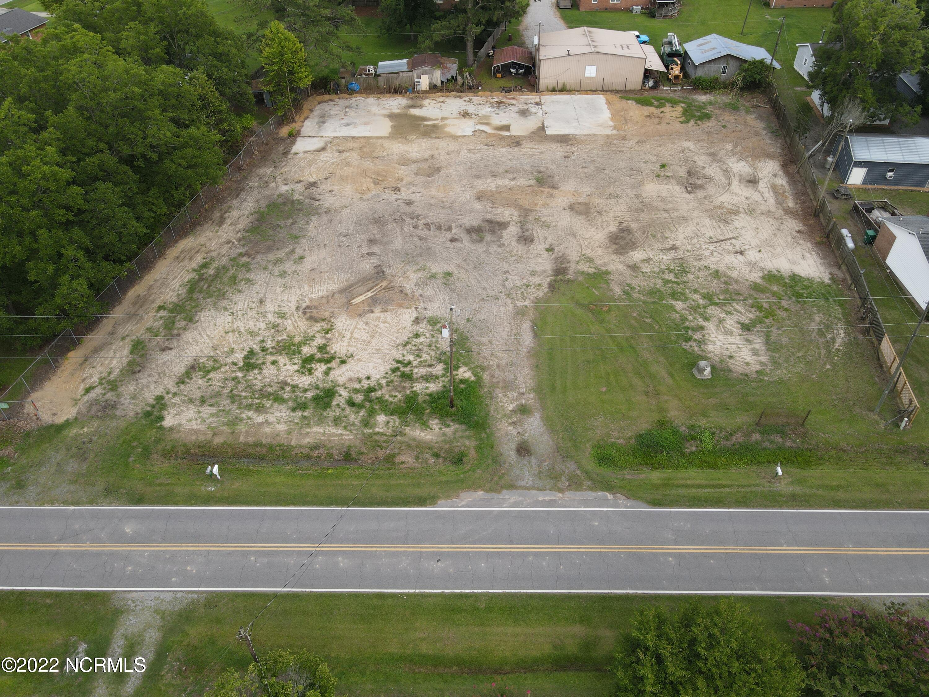 1126 Hopkins Road Williamston, NC 27892 - Photo 3 of 7 58EECD80-D504-44F3-84CD-DC7063AD7FC2