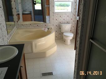 5405 West Bellar Road Adams, TN 37010 - Photo 7 of 8 Bathroom