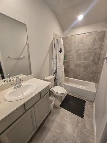 $2,250 | 444 Ella Lane, Fate, TX 75087