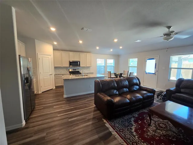 $2,250 | 444 Ella Lane, Fate, TX 75087