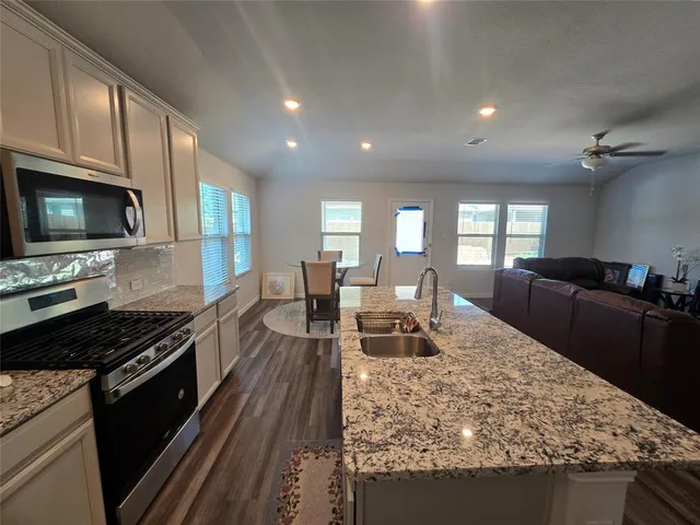 $2,250 | 444 Ella Lane, Fate, TX 75087