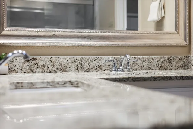 a view of a utility room