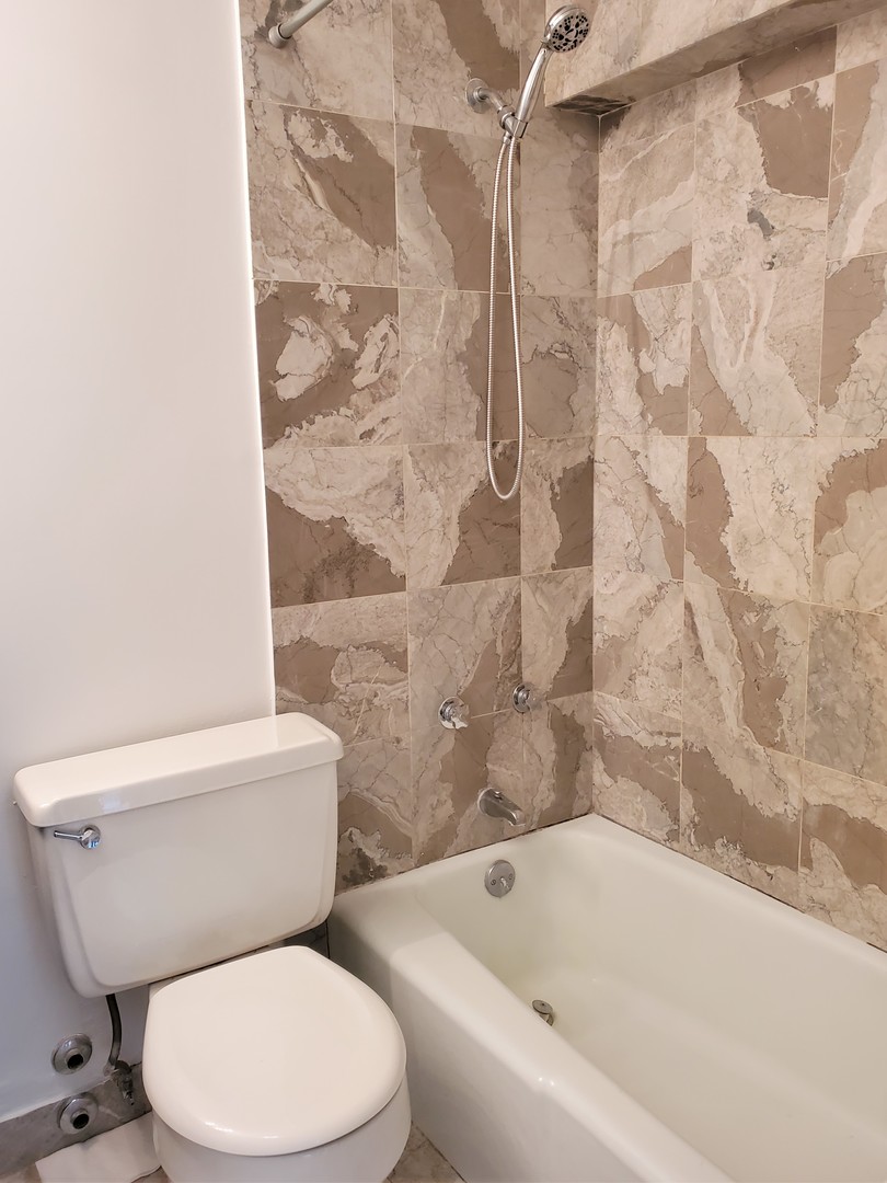 5445 North Sheridan Road, Unit 406 Chicago, IL 60640 - Photo 13 of 16