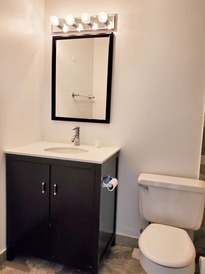 5445 North Sheridan Road, Unit 406 Chicago, IL 60640 - Photo 14 of 16