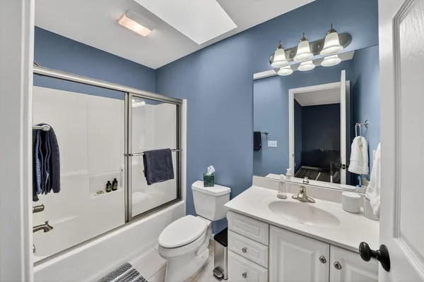 $875,000 | 51362 Amesburry Way, Granger, IN 46530