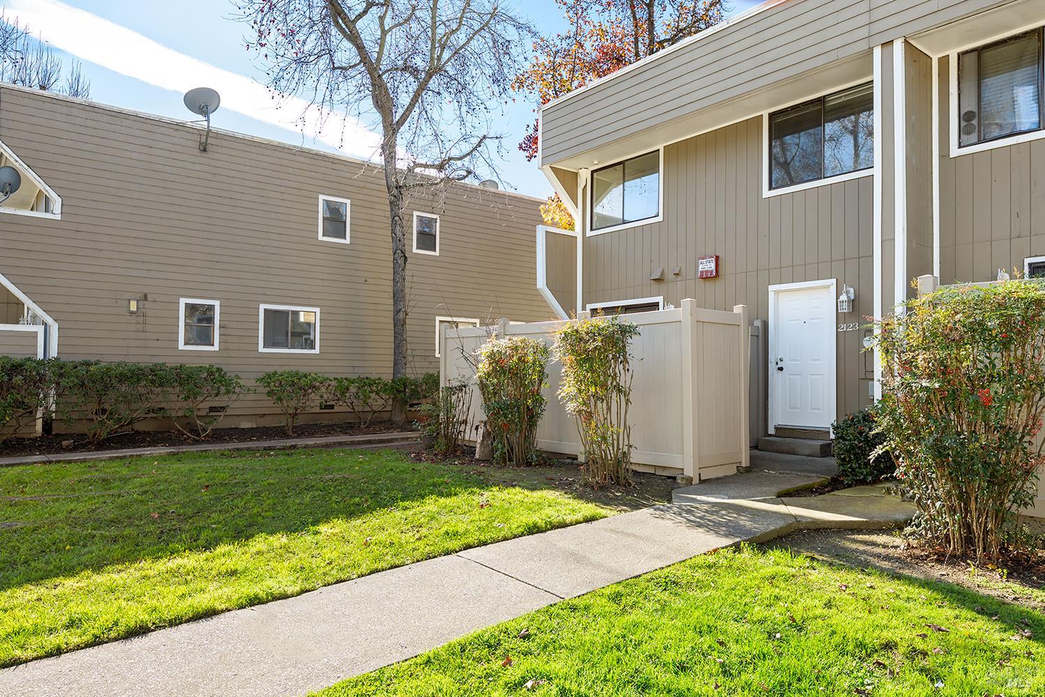 2123 West Steele Lane Santa Rosa, CA 95403 - Photo 21 of 27