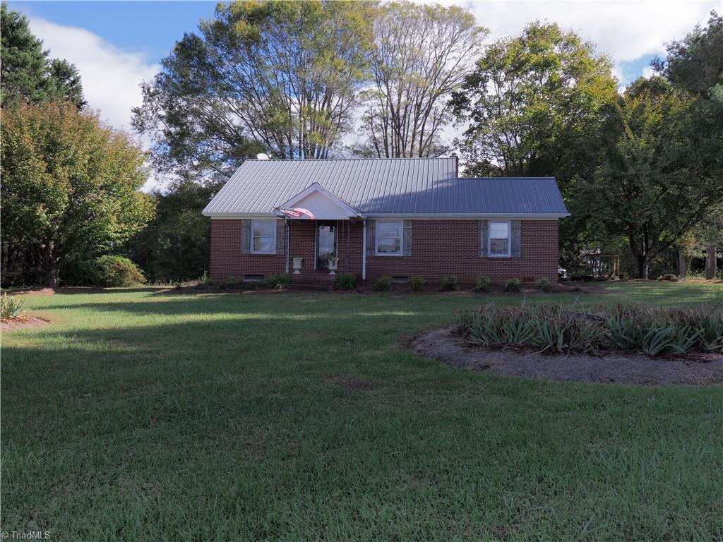 4141 Siloam Road Dobson, NC 27017 - Photo 2 of 38 Gallery Image 2