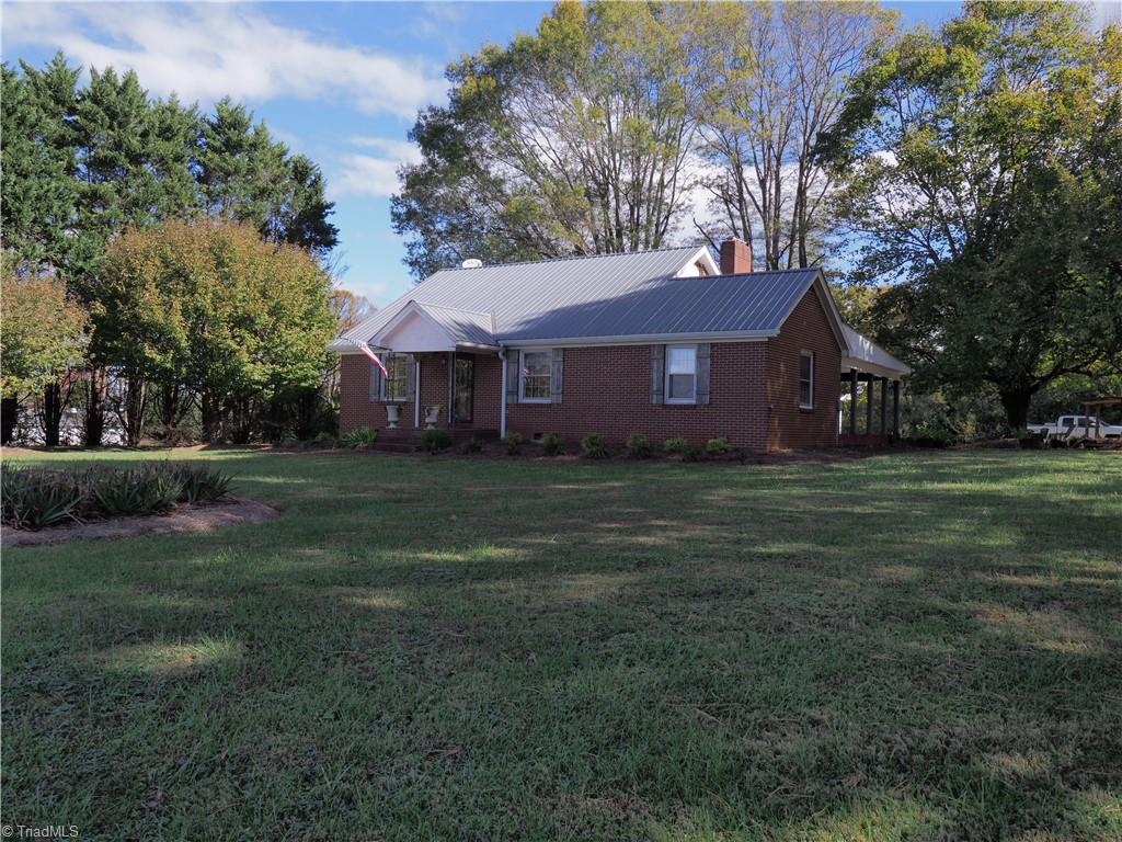 4141 Siloam Road Dobson, NC 27017 - Photo 3 of 38 Gallery Image 3