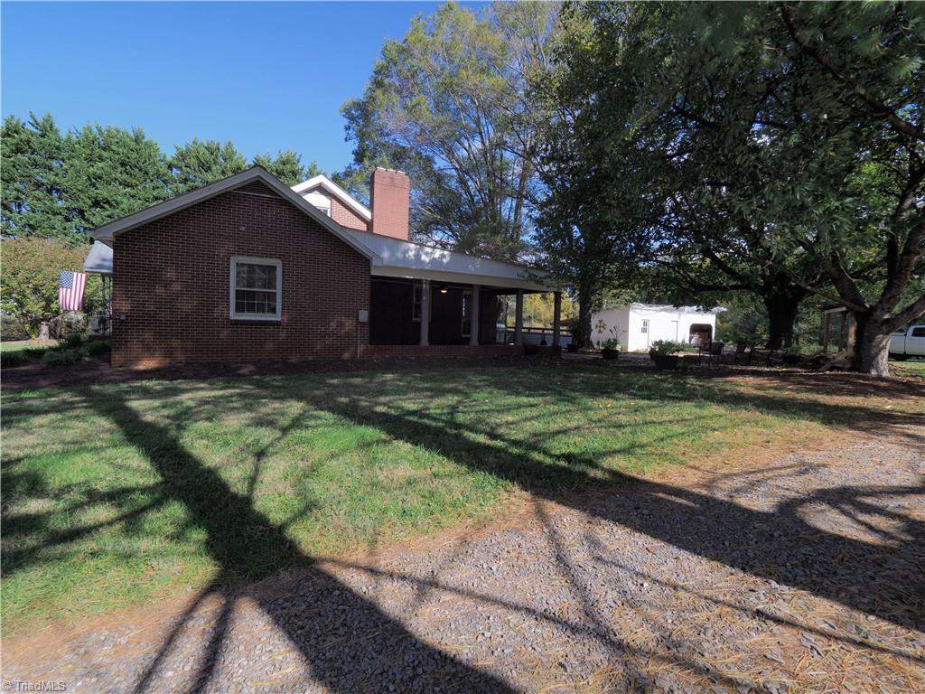 4141 Siloam Road Dobson, NC 27017 - Photo 4 of 38 Gallery Image 4