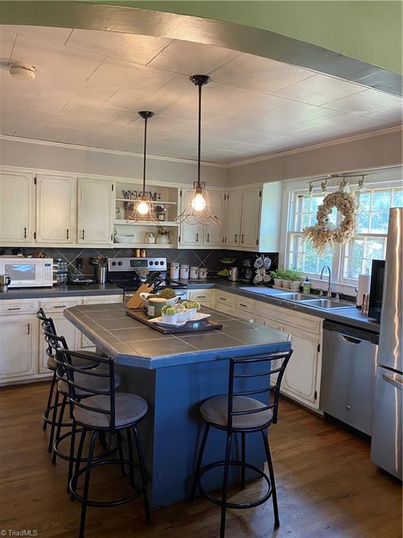 4141 Siloam Road Dobson, NC 27017 - Photo 8 of 38 Gallery Image 8