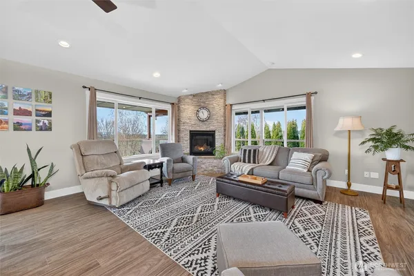$569,900 | 125 Ridgeview Street, Sumas, WA 98295