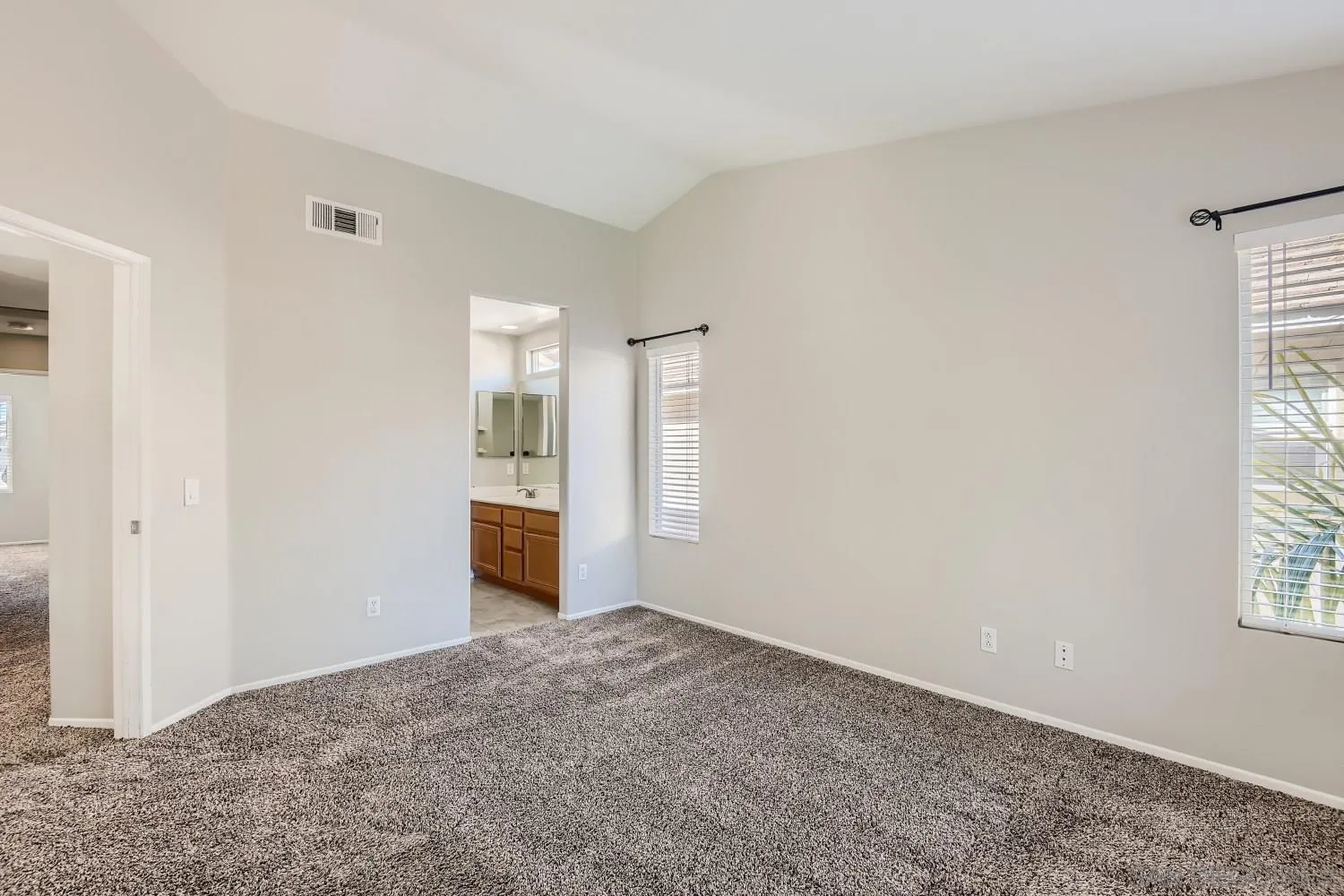 39538 Oak Circle Murrieta, CA 92563 - Photo 17 of 27 a view of an empty room with a window