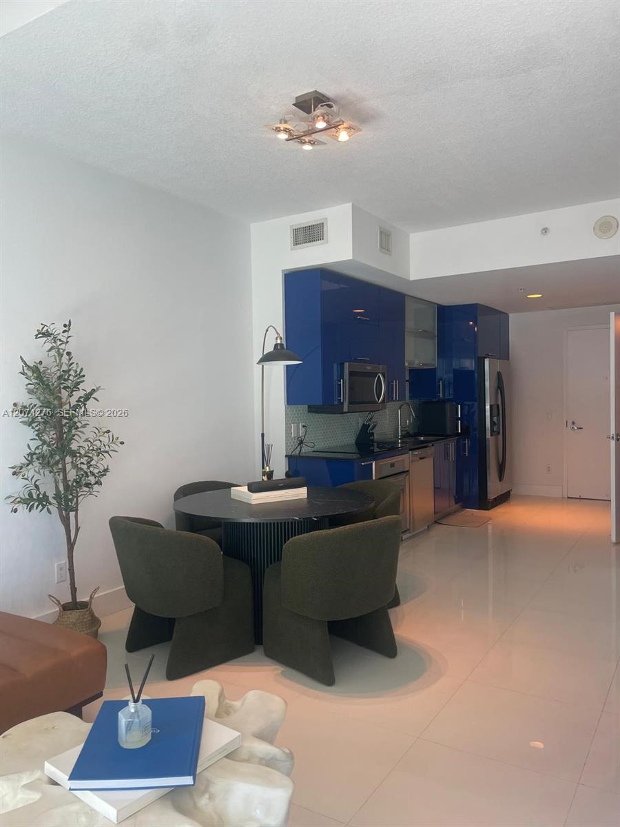 60 Southwest 13th Street, Unit 2610 Miami, FL 33130 - Photo 5 of 18 Gallery Image 5