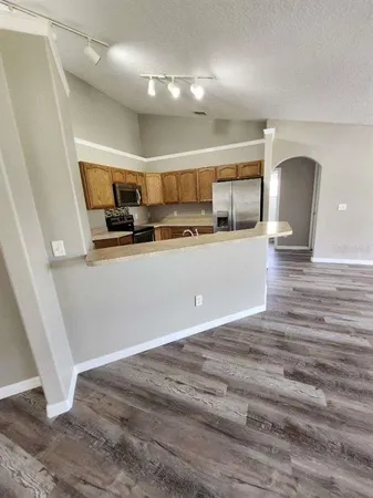 $2,100 | 2617 Athens Drive, Leesburg, FL 34748