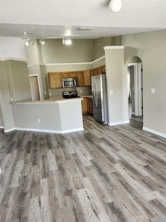 $2,100 | 2617 Athens Drive, Leesburg, FL 34748