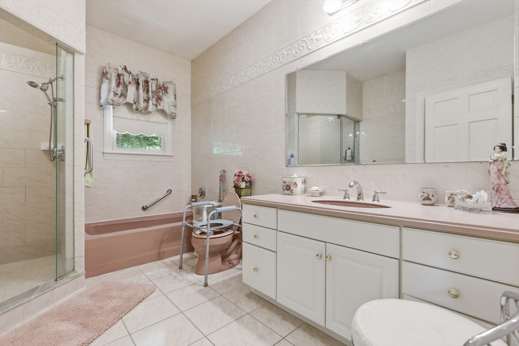 15 Long Pasture Road North Andover, MA 01845 - Photo 34 of 42