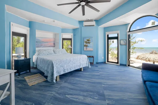 $3,899,000 | 1557 Long Beach Drive, Big Pine Key, FL 33043