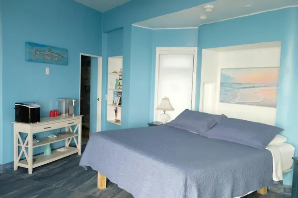 $3,899,000 | 1557 Long Beach Drive, Big Pine Key, FL 33043