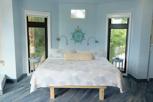 $3,899,000 | 1557 Long Beach Drive, Big Pine Key, FL 33043