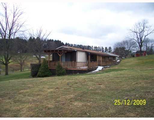 536 Hawkeye Road Scottdale, PA 15683 - Photo 7 of 10 Exterior Back.