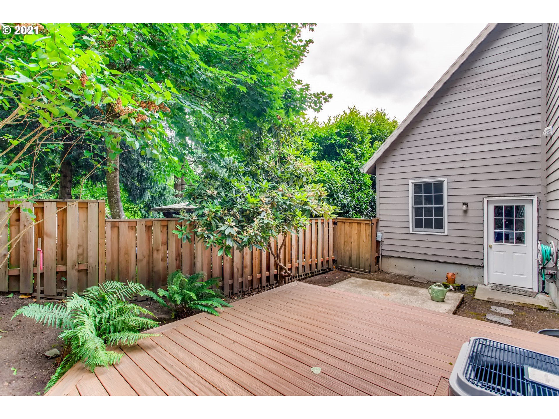 8005 Southwest Devon Lane Portland, OR 97219 - Photo 29 of 32 Gallery Image 29