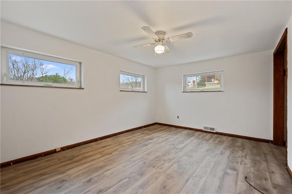139 Jacks Run Road Pittsburgh, PA 15214 - Photo 13 of 21 Gallery Image 13
