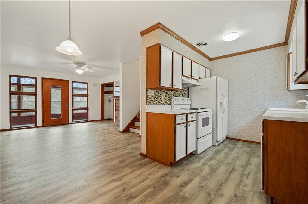 139 Jacks Run Road Pittsburgh, PA 15214 - Photo 7 of 21 Gallery Image 7