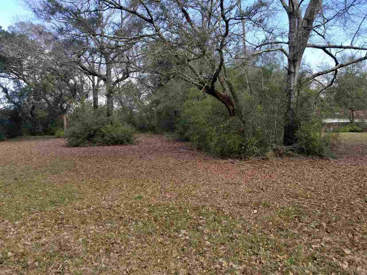 8315 B Wilde Lake Road Pensacola, FL 32526 - Photo 3 of 4 Gallery Image 3