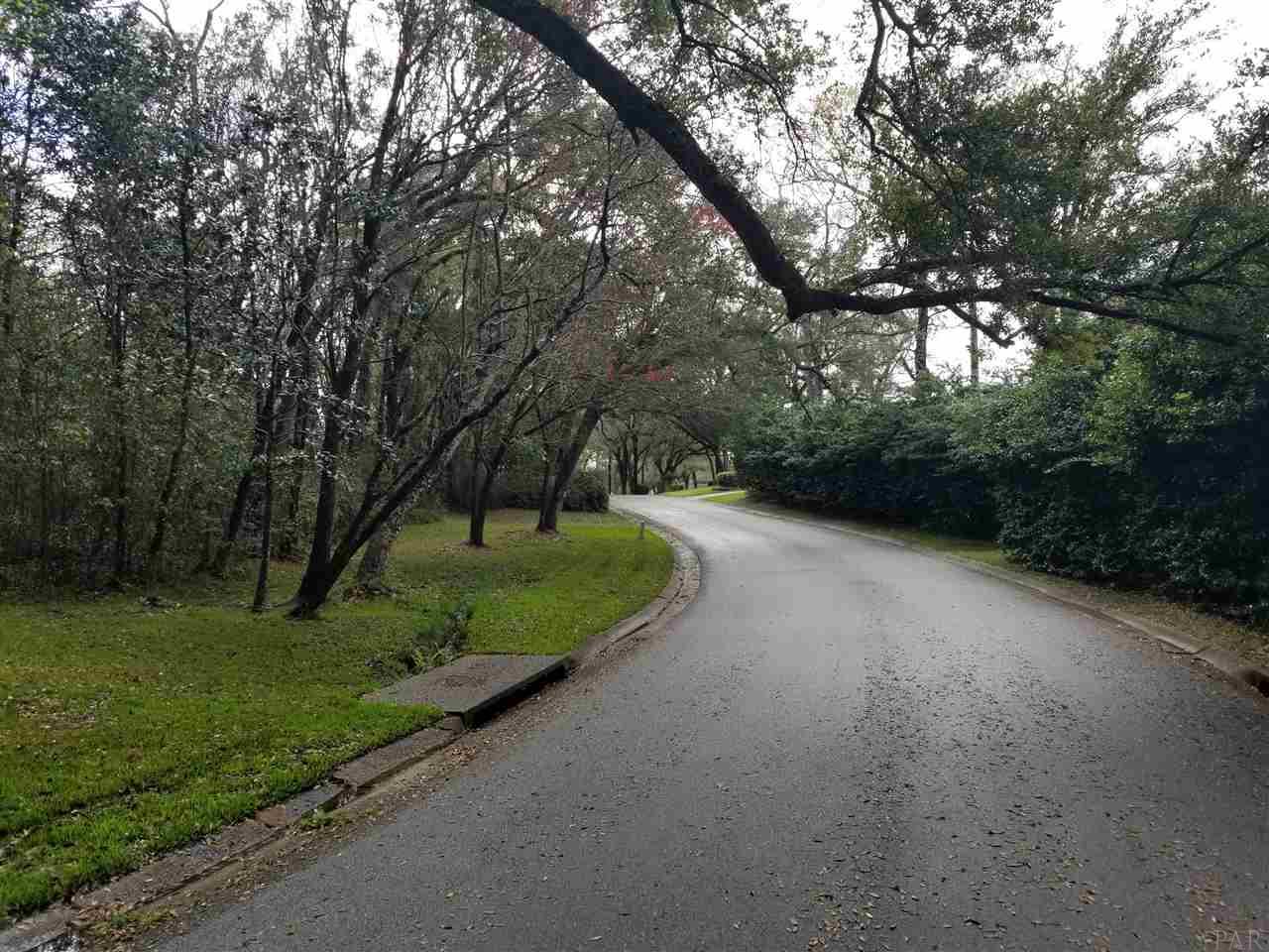 8315 B Wilde Lake Road Pensacola, FL 32526 - Photo 4 of 4 Gallery Image 4
